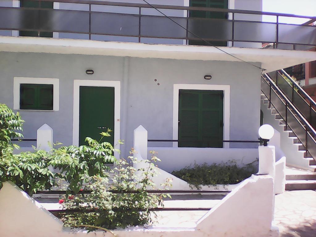 Alex Apartments روذا المظهر الخارجي الصورة