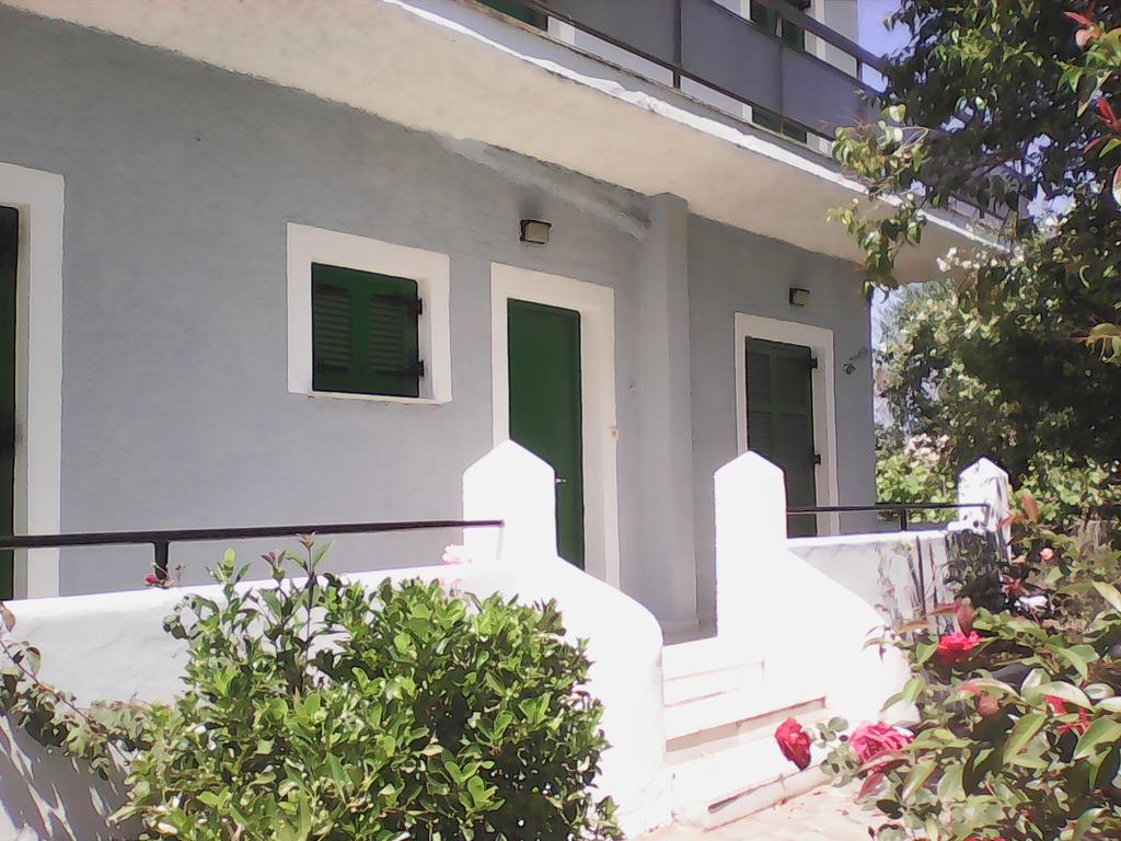Alex Apartments روذا المظهر الخارجي الصورة