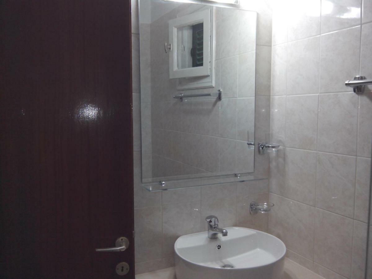 Alex Apartments روذا المظهر الخارجي الصورة